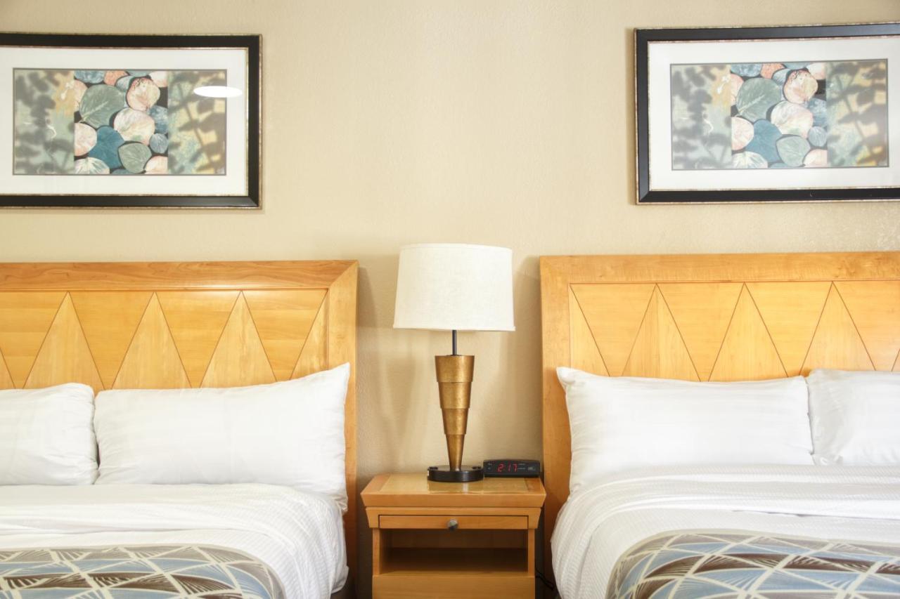 Mount Royal Inn Adams Extérieur photo